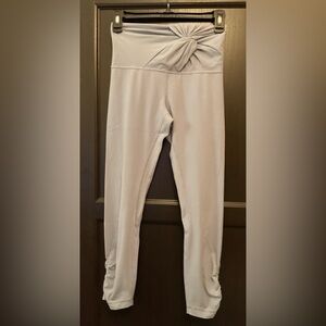 Lululemon Gather & Crow Crop | Size 4 | Blue-Grey | Twist Waist | EUC